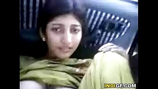 Indian Dame Shows Her Hairy Pussy For A Free Rail